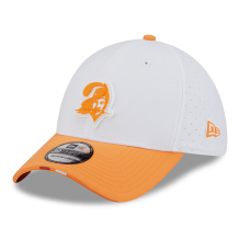Tampa Bay Buccaneers - 2025 Training Camp Throwback 39Thirty NFL Hat