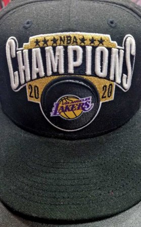 Los Angeles Lakers - 2020 Champions Locker Room 9Fifty NBA Hat