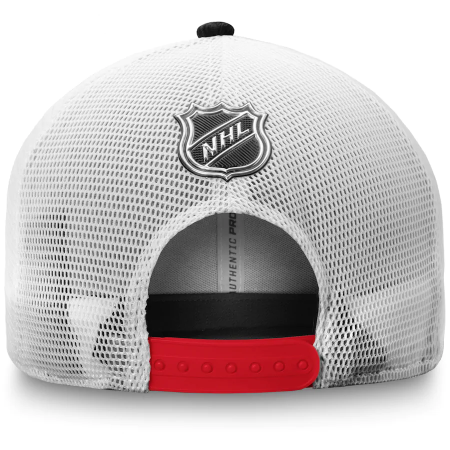 Calgary Flames - Authentic Locker Room Trucker NHL Hat