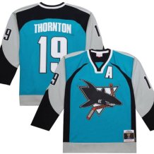 San Jose Sharks - Joe Thornton 2006-07 Premium Power Play NHL Dres