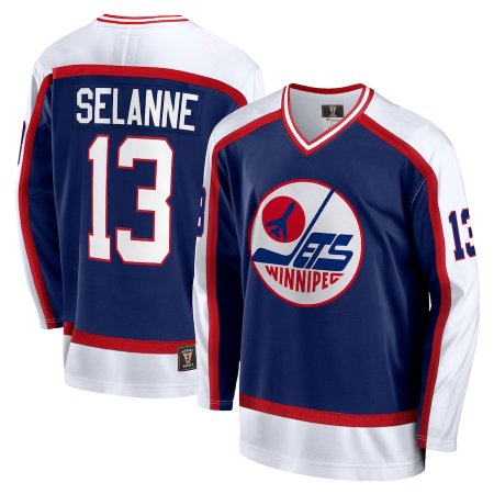 Teemu Selanne's No. 8 jersey retired in Finland