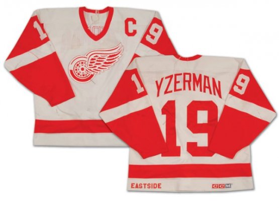 Detroit Red Wings - Steve Yzerman NHL Dres
