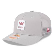 Washington Commanders - 2025 Sideline 9Seventy Trucker Šedá NFL Kšiltovka