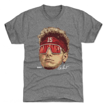 Kansas City Chiefs - Patrick Mahomes Sunglasses NFL T-Shirt