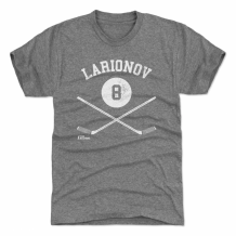Detroit Red Wings - Igor Larionov 8 Sticks NHL T-Shirt