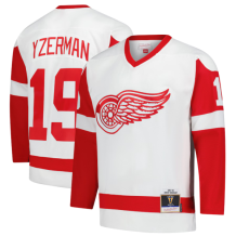 Detroit Red Wings - Steve Yzerman 1983-84 Premium Power Play NHL Dres